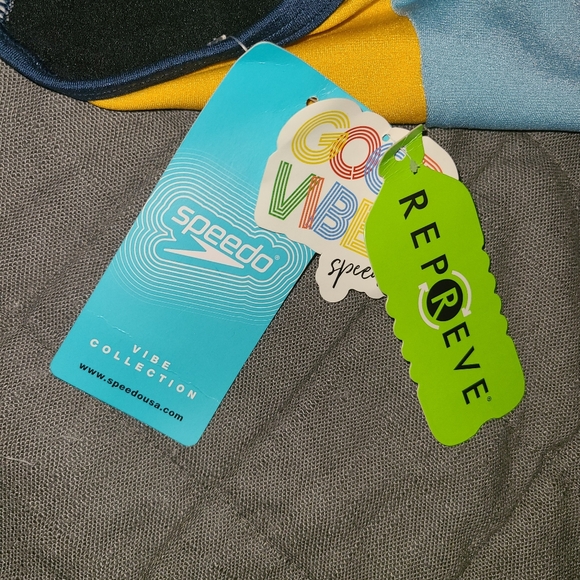 Speedo Eco Endurance Swimsuit - Picture 6 of 7